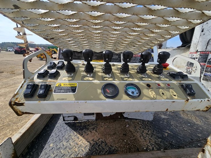 #5076-•-2007-freightliner-m2-tandem-axle-crane-truck-image-28