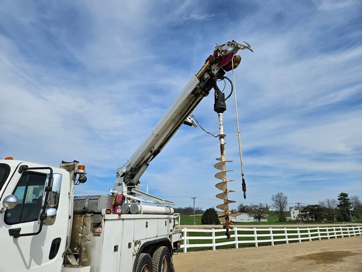 #5076-•-2007-freightliner-m2-tandem-axle-crane-truck-image-17
