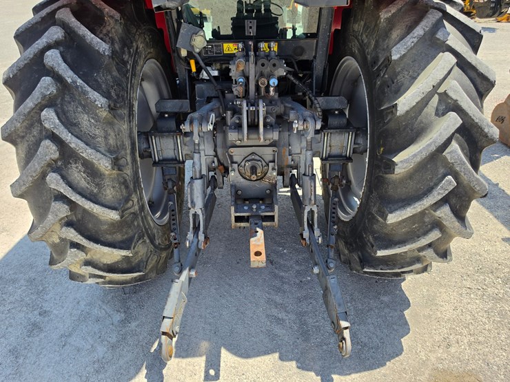 2014-massey-ferguson-4610-image-8