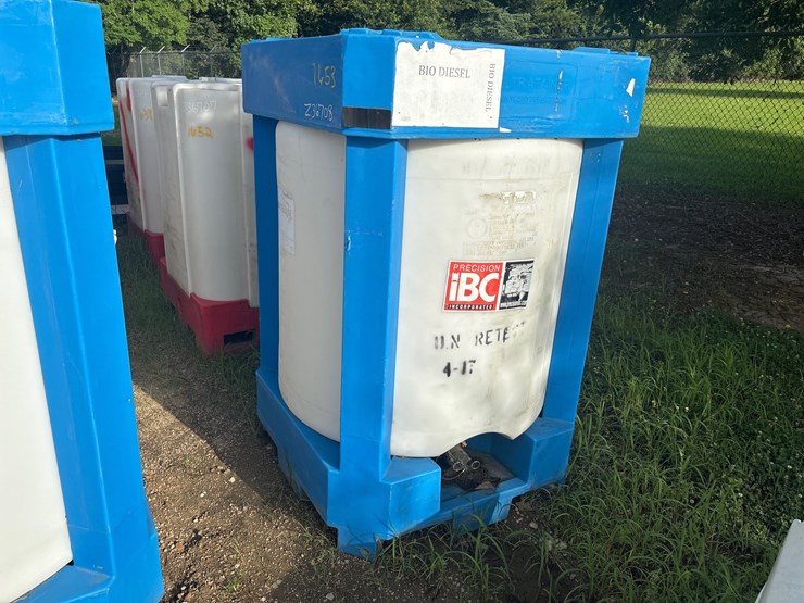 #1653-•-330-gallon-plastic-storage-oil-tank-image-1