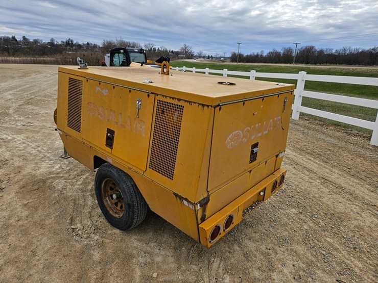 #5070-•-sullair-175q-air-compressor-image-3