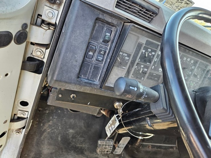 2001-vactor-2100-image-63