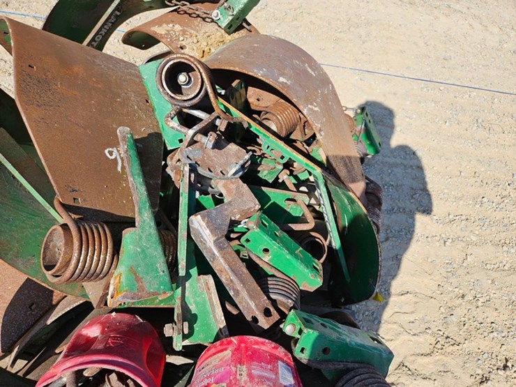 john-deere-12-image-14