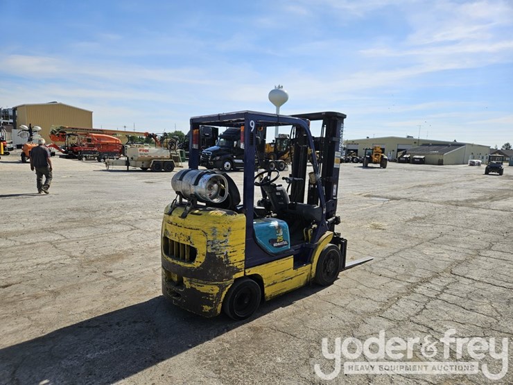 komatsu-fg25st-12-image-4