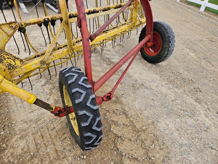 new-holland-256-image-17