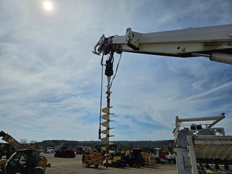 #5076-•-2007-freightliner-m2-tandem-axle-crane-truck-image-27