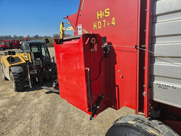 h-&-s-412-image-16