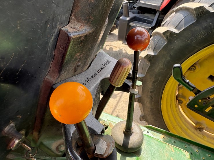 john-deere-2630-image-14