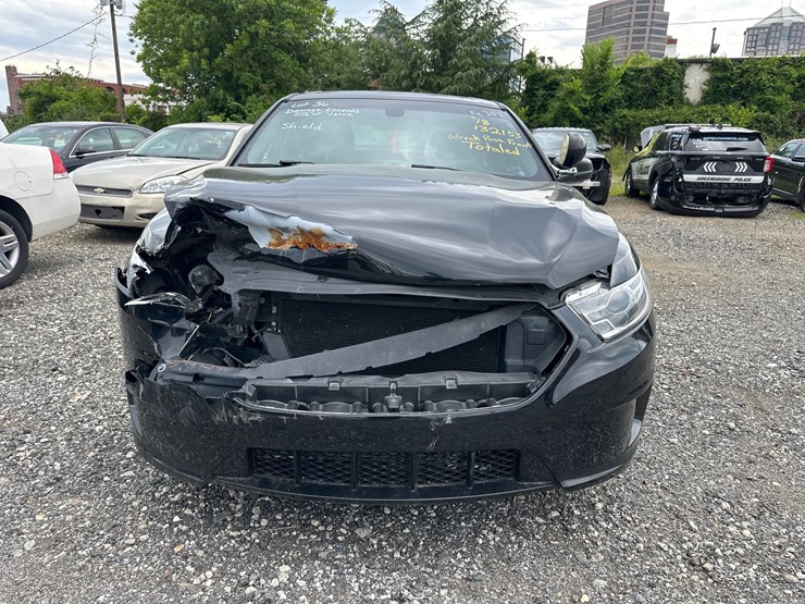 #36-•-2018-ford-interceptor-image-3