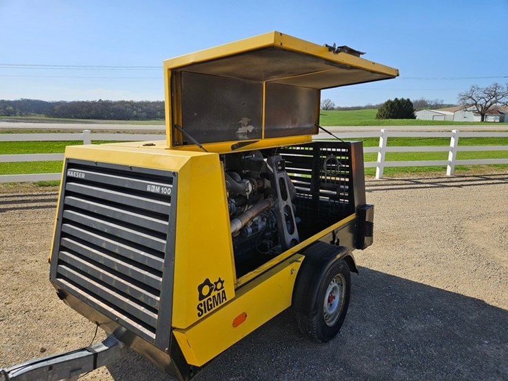 2014-kaeser-m100-image-22