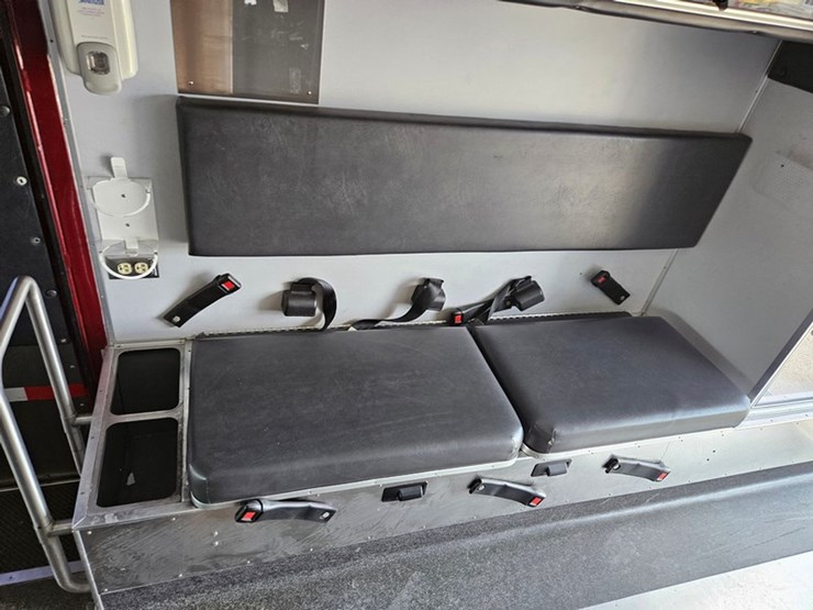 2016-ford-e450-image-42