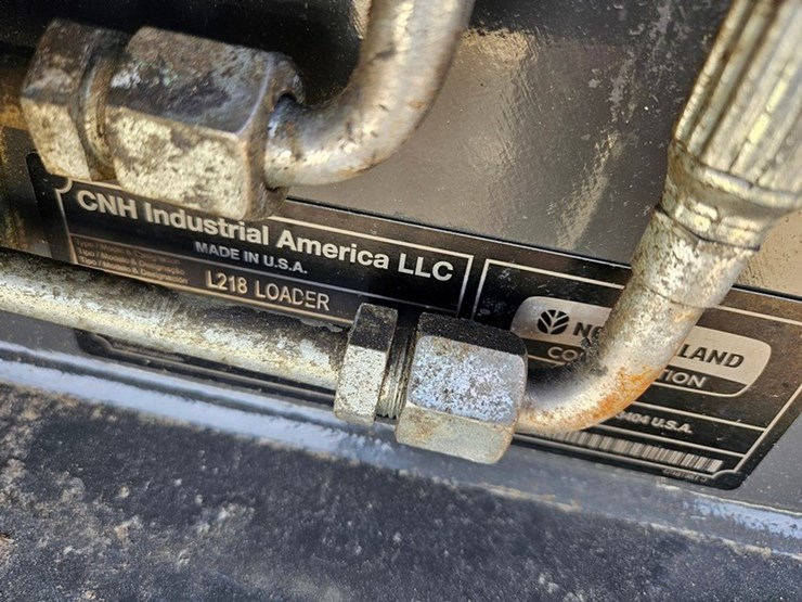 new-holland-l218-image-41