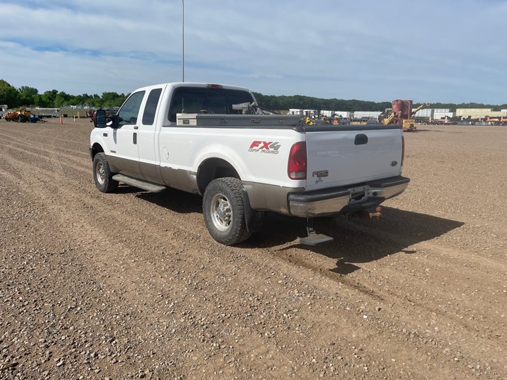 2004-ford-f250-lariat-image-3