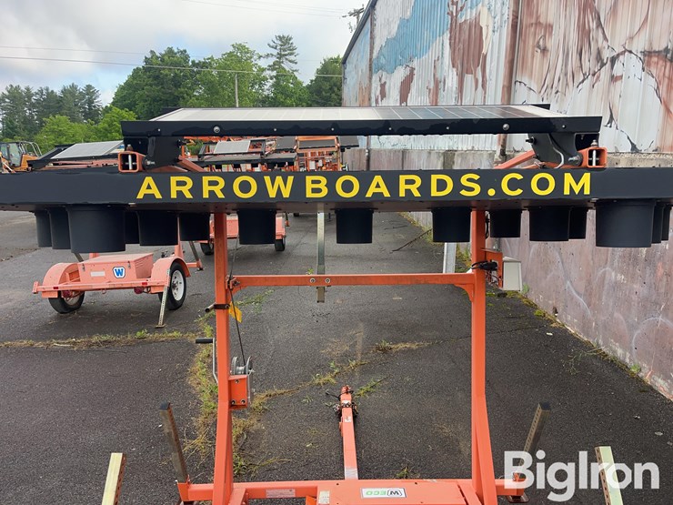 2016-wanco-wtsp-arrow-board-image-17