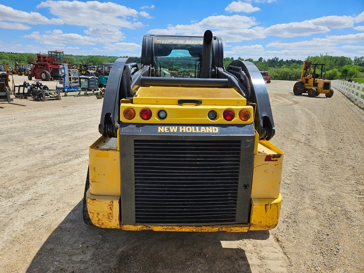 new-holland-c238-image-4