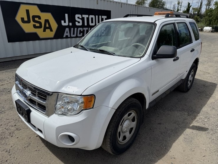2008-ford-escape-image-1