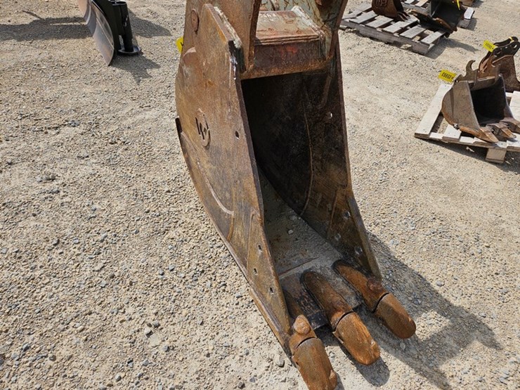 2017-wacker-neuson-et145-image-10