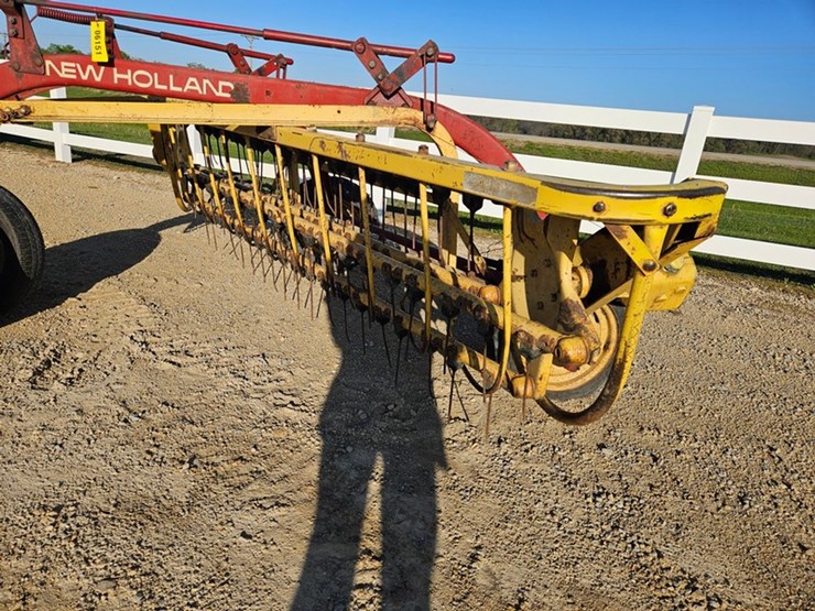 new-holland-258-image-13