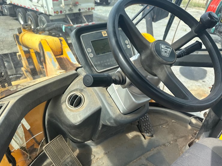 2007-jcb-436-image-5
