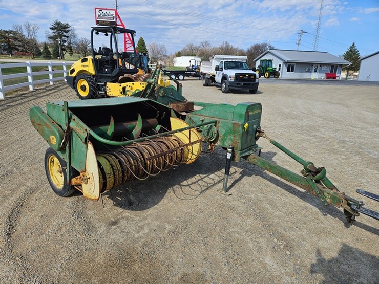 john-deere-24t-image-41