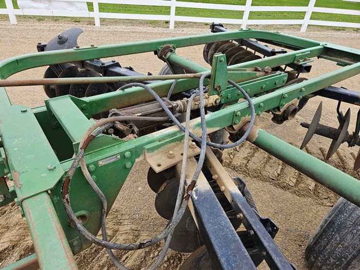john-deere-215-image-30