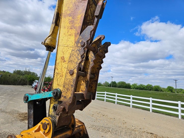 kobelco-sk220-lc-image-16