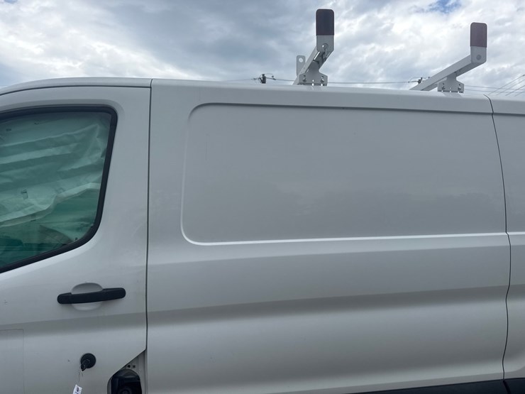 2018-ford-transit-image-14