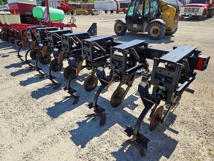 #5078-•-hiniker-3pt-6-row-30"-cultivator-image-5