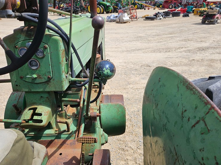 john-deere-70-image-27