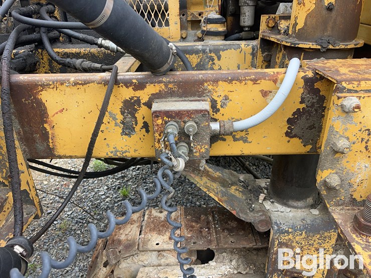 1987-power-curber-5700-crawler-automatic-curb-&-gutter-machine-image-18