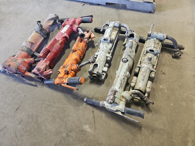 quantity-of-pneumatic-jack-hammers-image-4