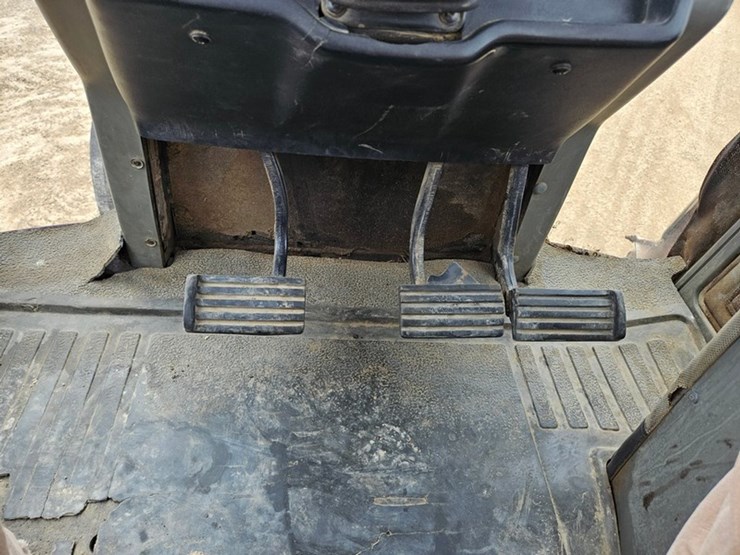 case-ih-7130-image-30