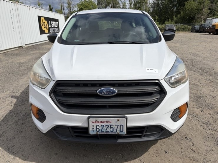 2017-ford-escape-image-8