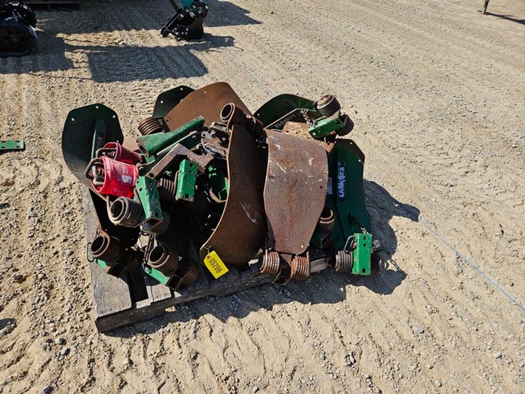 john-deere-12-image-12