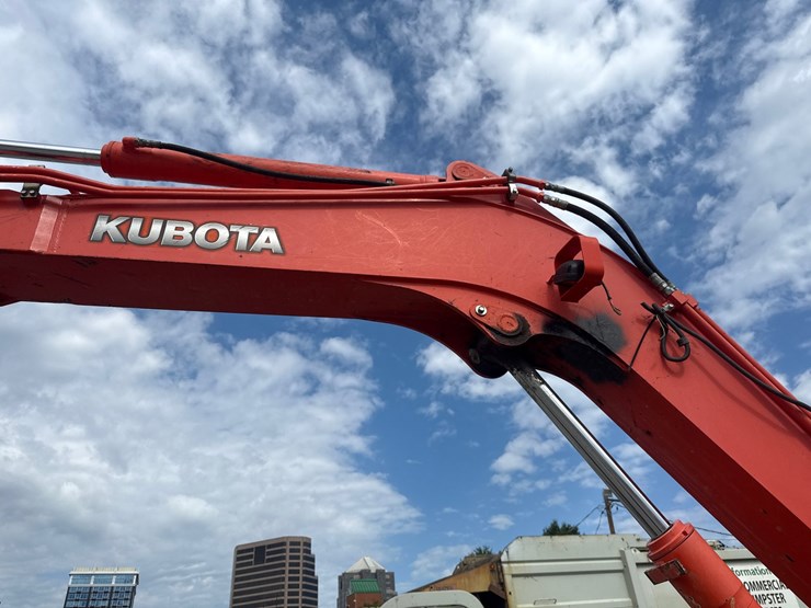 2012-kubota-kx080-3-image-19