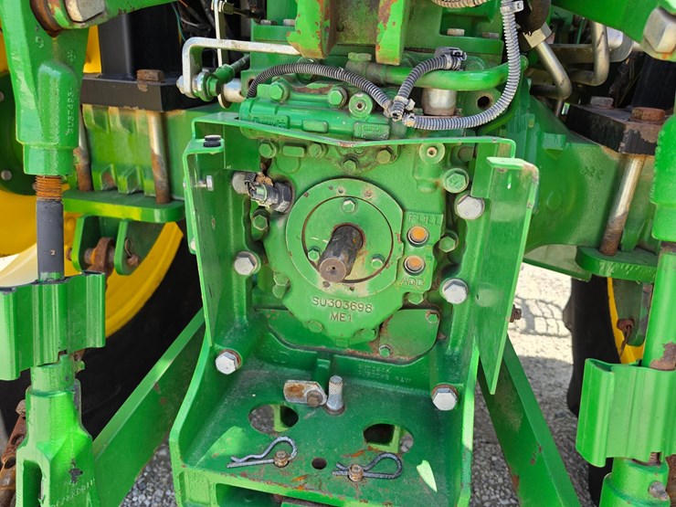 2022-john-deere-5100e-image-18