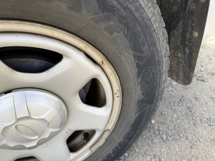 2008-ford-escape-image-18