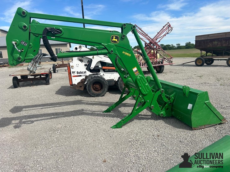 2017-john-deere-h-image-4