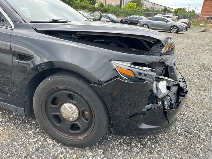 #36-•-2018-ford-interceptor-image-11