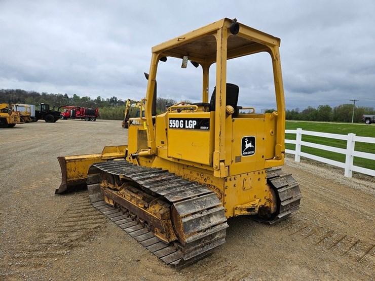 deere-550g-lgp-image-3