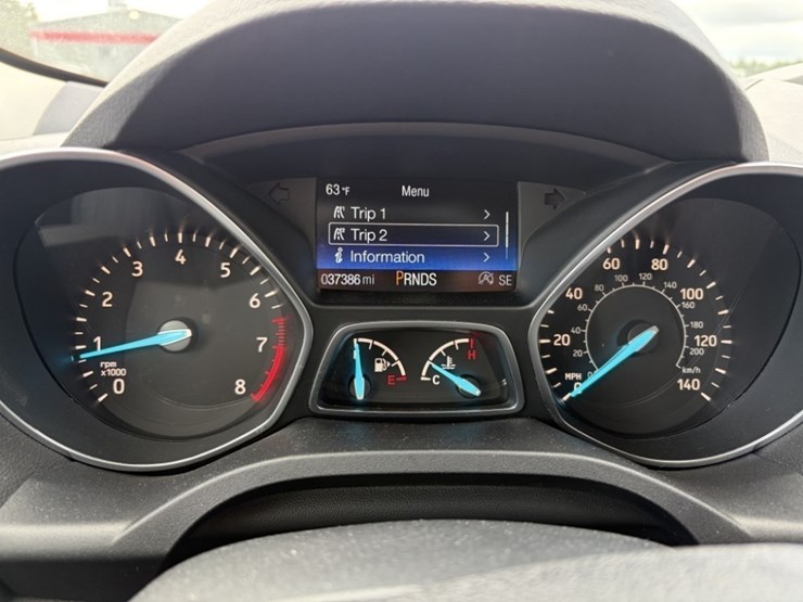 2017-ford-escape-image-27
