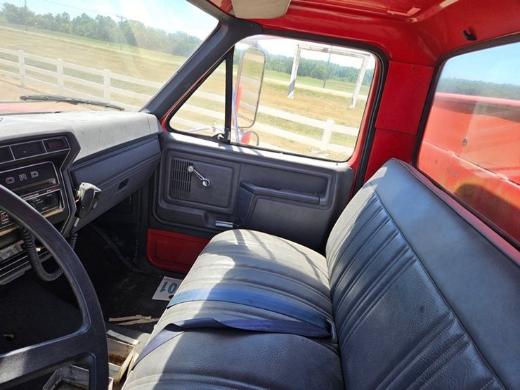 1986-ford-f800-image-37