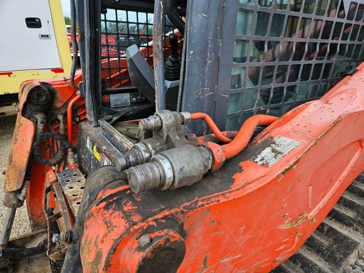 kubota-svl95-2s-image-26