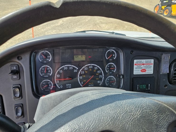 #5076-•-2007-freightliner-m2-tandem-axle-crane-truck-image-80