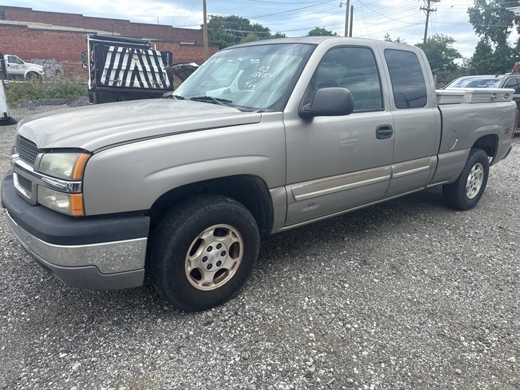 2003-chevrolet-1500-image-4