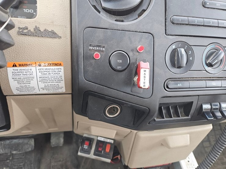 2008-ford-f550-image-46