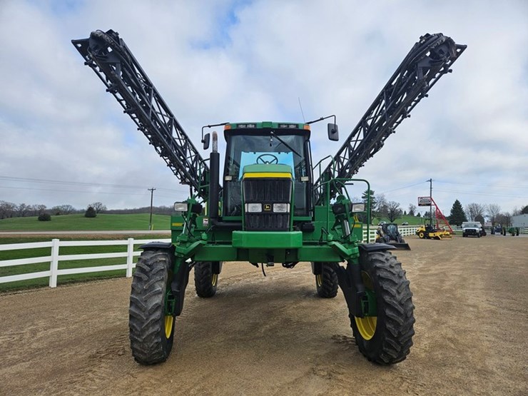 john-deere-4700-image-8