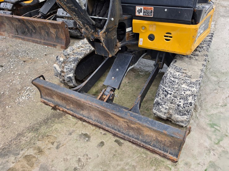 2018-deere-26g-image-5