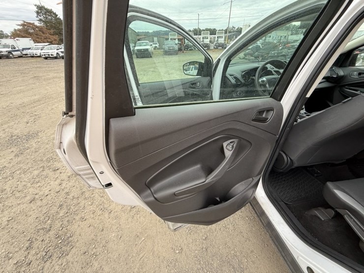 2016-ford-escape-image-22