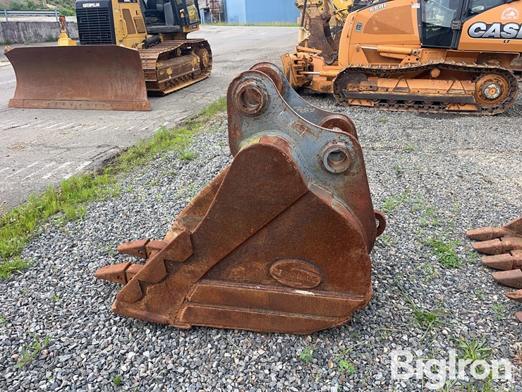 strickland-cx210-36”-excavator-bucket-image-8